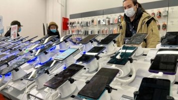 В Україні виросли ціни на смартфони та гаджети