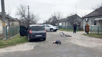 Велосипедистка потрапила під авто: жінка не вижила 