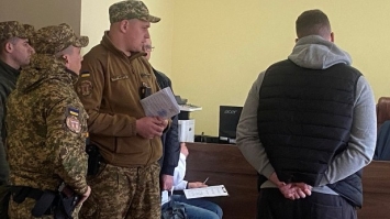 Взяли під варту у залі суду