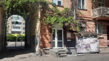 Замість фотогалереї — укриття: суд повернув приміщення громаді