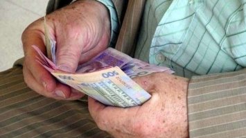Замість пенсії заробітчани, які працювали неофіційно, отримуватимуть соціальну допомогу 